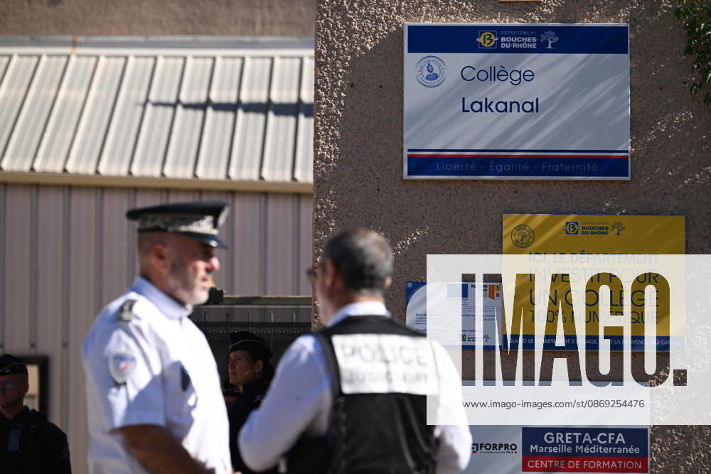 NEWS : Le principal d un college et une professeure blessàs par balle par un tir de fusil de chasse à Aubagne Le principal du college Lakanal à Aubagne et une professeure blessàs par balle par un tir de fusil de chasse, le 12 octobre 2026. AubagneFrance