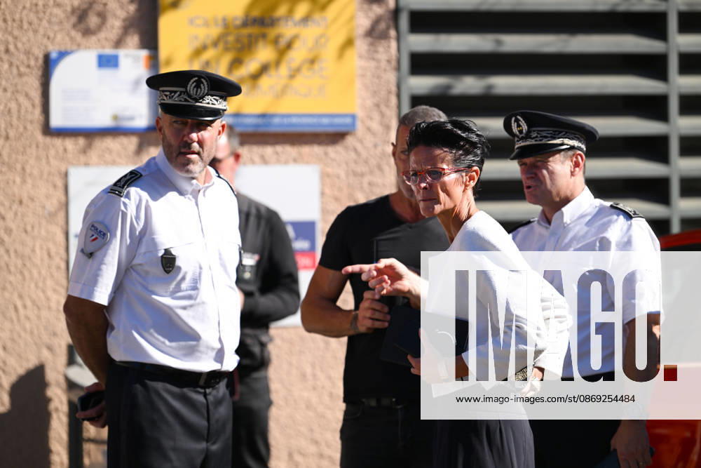 NEWS : Le principal d un college et une professeure blessÃ s par balle par un tir de fusil de chasse Ã Aubagne Corinne Simon, PrÃ fete dÃ lÃ guÃ e aupres du prÃ fet de police des Bouches-du-RhÃ ne, Ã Aubagne, le 12 octobre 2026. AubagneFrance