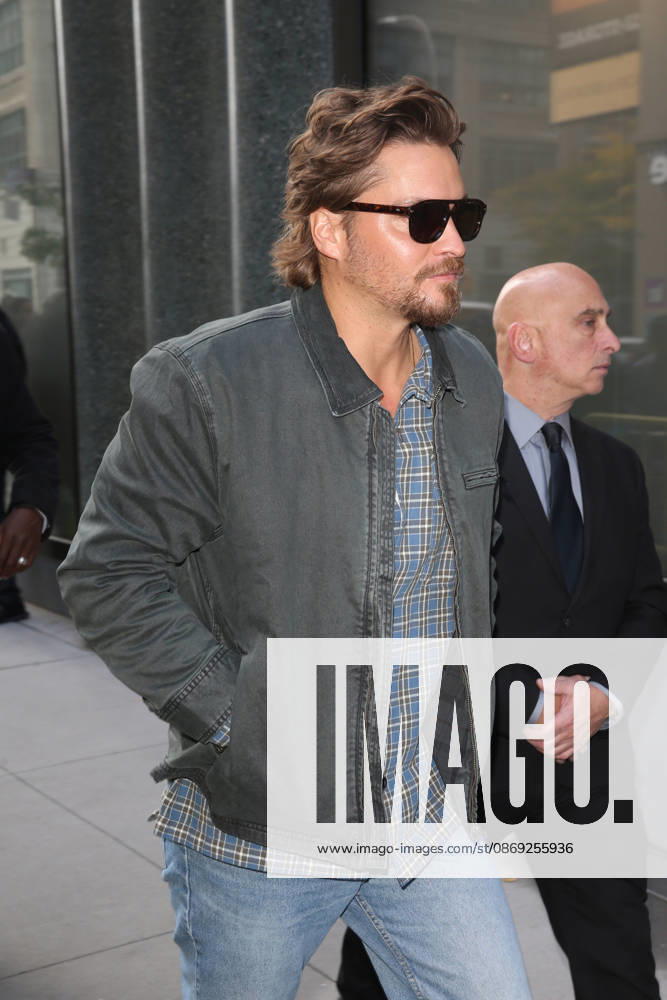 LUKE GRIMES at ABC Studios in New York City for ‘Live With Kelly and Markâ New York USA - ZUMAh16_ 20261012_zaf_h16_087