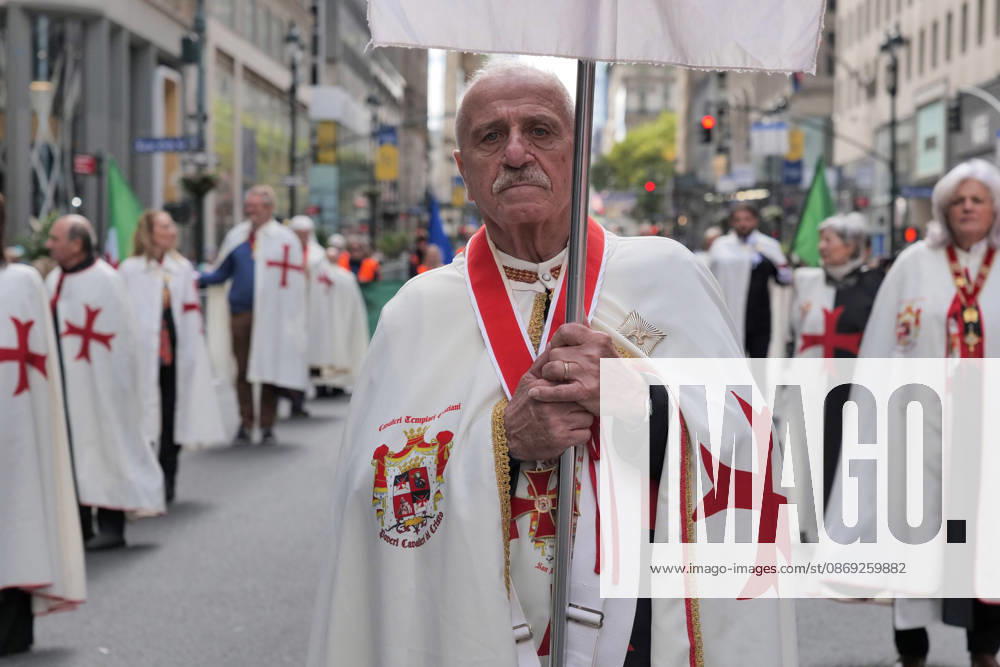 Members of the modern Order of the Knights Templar marching in the 82nd annual Columbus Day Parade as it.made its way up Fifth Avenue bringing the excitement and spirit of Italian.American heritage to NYC. Floats, marching bands, italian music.and thousands of spectators celebrated the history, culture and.contributions of Italian Americans. New York USA - ZUMAh156 20261012_znp_h156_009