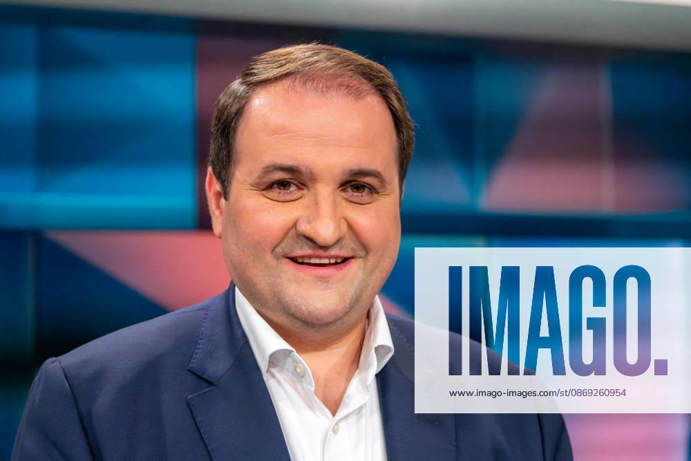 Hart aber Fair aus Köln am 12. Oktober 2026. Im Bild der Minister für Bundes- und Europaangelegenheiten, Internationales sowie Medien des Landes Nordrhein-Westfalen, Nathanael Liminski, CDU. Bärbel Bas ist als Arbeitsministerin und SPD-Vorsitzende zurückgetreten. Wurde sie Unmenschlich behandelt? Die politische Mitte in Deutschland wird leer. CDU und SPD kämpfen um ihr Überleben. Die AfD greift in einzelnen Bundesländern nach der Macht. Die Klamroths Gäste diskutierten kontrovers über die Zukunft Deutschlands. Köln Nordrhein-Westfalen Deutschland