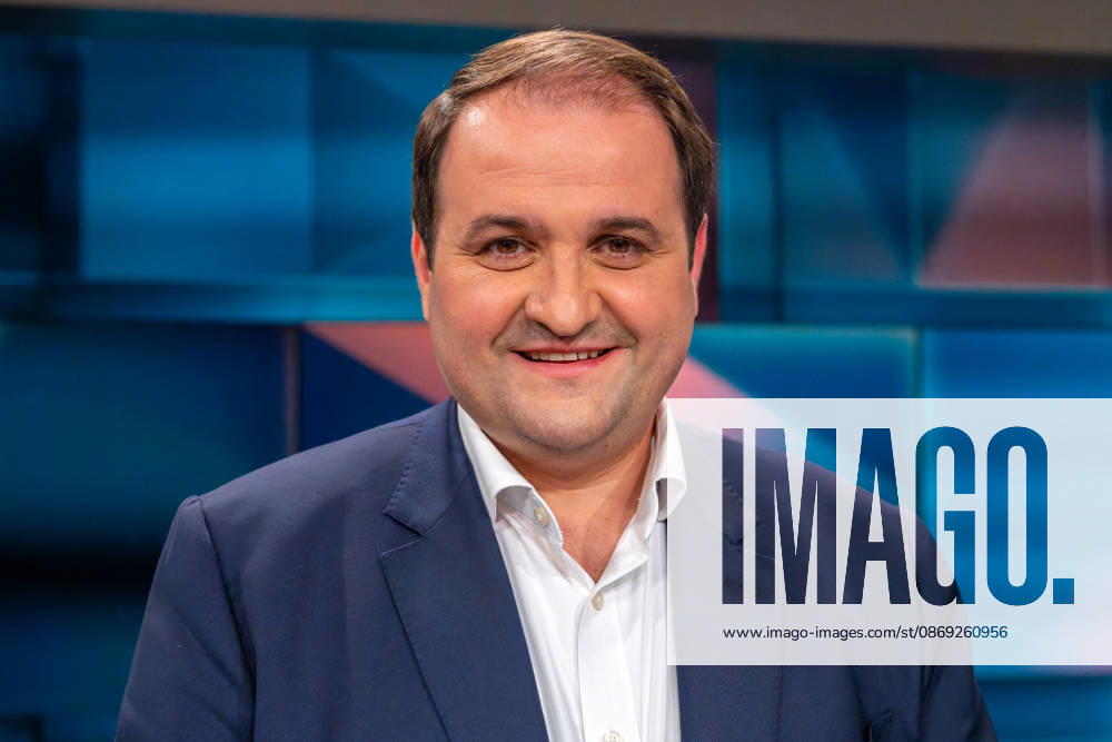 Hart aber Fair aus Köln am 12. Oktober 2026. Im Bild der Minister für Bundes- und Europaangelegenheiten, Internationales sowie Medien des Landes Nordrhein-Westfalen, Nathanael Liminski, CDU. Bärbel Bas ist als Arbeitsministerin und SPD-Vorsitzende zurückgetreten. Wurde sie Unmenschlich behandelt? Die politische Mitte in Deutschland wird leer. CDU und SPD kämpfen um ihr Überleben. Die AfD greift in einzelnen Bundesländern nach der Macht. Die Klamroths Gäste diskutierten kontrovers über die Zukunft Deutschlands. Köln Nordrhein-Westfalen Deutschland