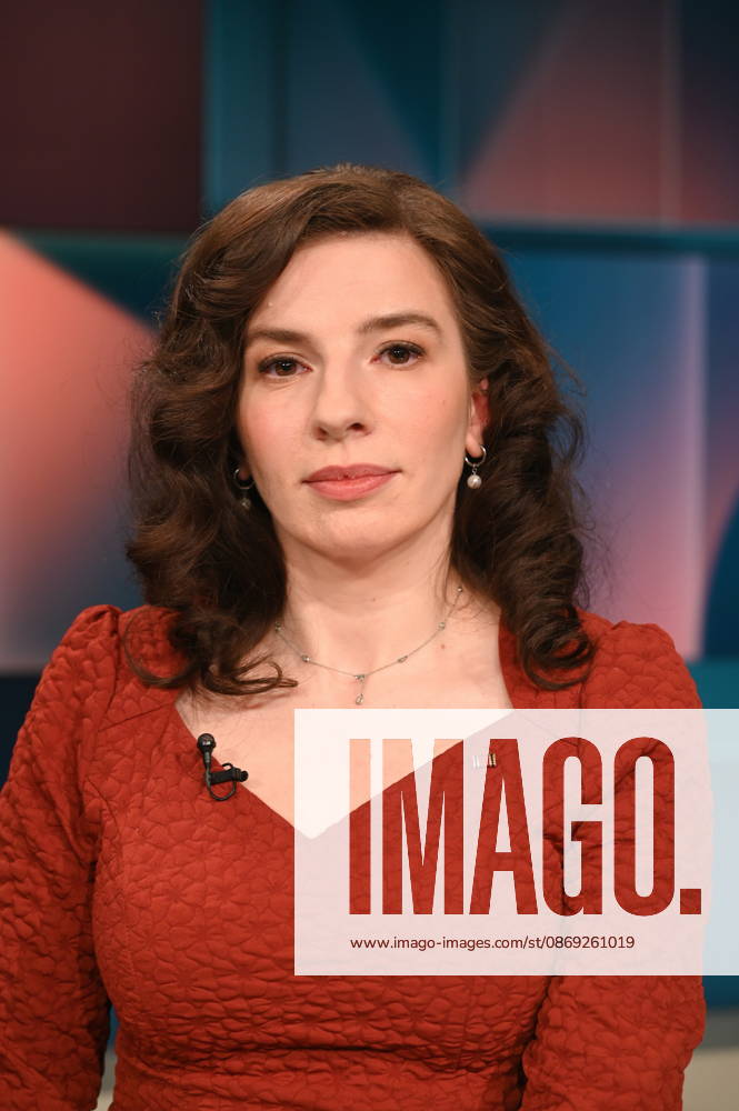 Publizistin und Buchautorin Marina Weisband zu Gast in der ARD Talkshow Hart aber Fair mit dem Thema Starke Ränder, schwache Mitte: Bleibt das jetzt so?
