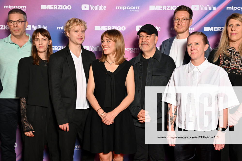 Edvin Endre and Alicia von Rittberg, surrounded by the Queen Sylvia team, during the opening night of MIPCOM 2026 at the Majestic Hotel in Cannes, on October 12, 2026. MIPCOM is the International Market for Audiovisual Content and Co-production. Every October, it brings together TV and media professionals in Cannes for four days of business, networking, and collaboration. Bruno Bebert, Bestimage. MIPCOM 2025 at the Palais des Festivals in Cannes, October 12, 2026, Cannes, France