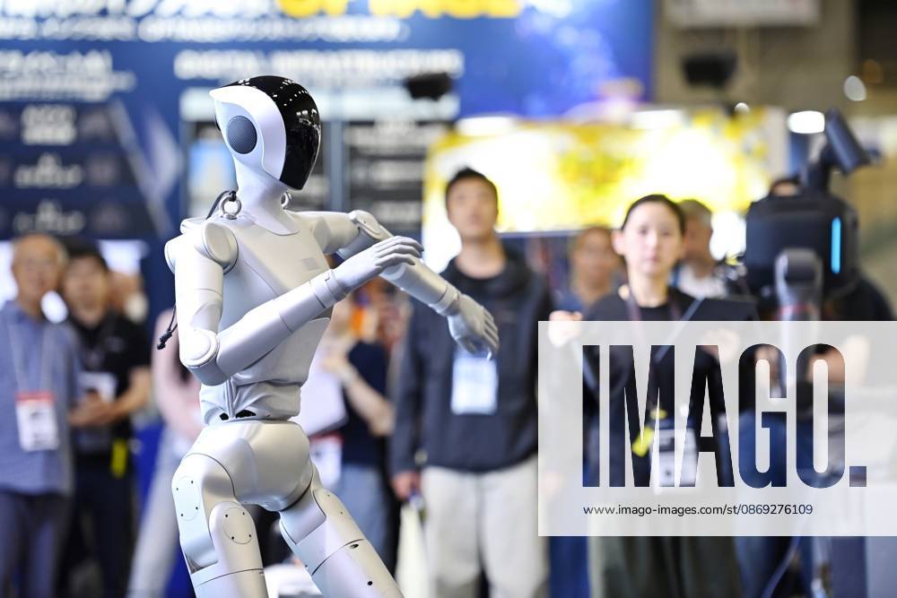 Japan showcases emerging technologies at CEATEC 2026 CHIBA, JAPAN - OCTOBER 13: A robot performs during CEATEC 2026 at Makuhari Messe in Chiba, Japan, October 13, 2026. The exhibition brings together technology companies, startups and research institutions presenting innovations for industrial and societal applications. David Mareuil Anadolu Chiba Japan. Editorial use only. Please get in touch for any other usage.