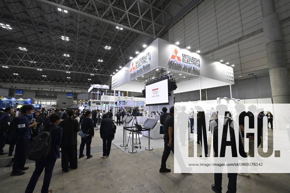 Japan showcases emerging technologies at CEATEC 2026 CHIBA, JAPAN - OCTOBER 13: Visitors explore technology exhibits during CEATEC 2026 at Makuhari Messe in Chiba, Japan, October 13, 2026. The four-day technology exhibition brings together 821 companies and organizations from Japan and abroad, showcasing innovations in artificial intelligence, robotics, digital technology and industrial solutions under the theme ÒTransformation.Ó David Mareuil Anadolu Chiba Japan. Editorial use only. Please get in touch for any other usage.