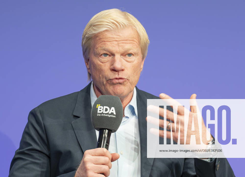 Oliver Kahn besucht Arbeitgebertag 2026 EUR, Deutschland, Berlin, 13.10.2026: Oliver Kahn, Welttorhüter, Unternehmer, Investor, Gründer der Oliver Kahn-Stiftungim Interview auf dem Arbeitgebertag 2026 der Bundesvereinigung der Deutschen Arbeitgeberverbände.