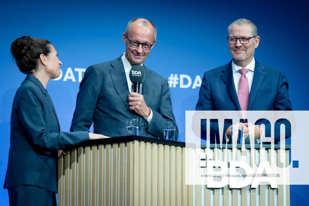 Deutschen Arbeitgebertag, bcc, Berlin Congress Center Deutschen Arbeitgebertag, bcc, Berlin Congress Center, Rainer Dulger, Arbeitgeberpräsident Friedrich Merz, Bundeskanzler Dagmar Rosenfeld Berlin Berlin GER