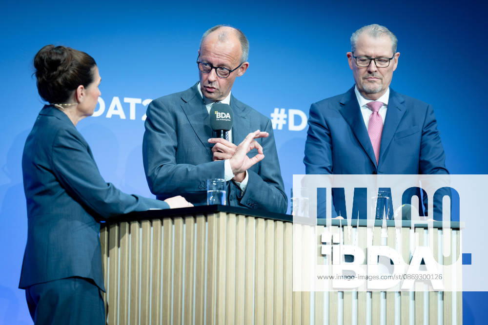 Deutschen Arbeitgebertag, bcc, Berlin Congress Center Deutschen Arbeitgebertag, bcc, Berlin Congress Center, Rainer Dulger, Arbeitgeberpräsident Friedrich Merz, Bundeskanzler Dagmar Rosenfeld Berlin Berlin GER