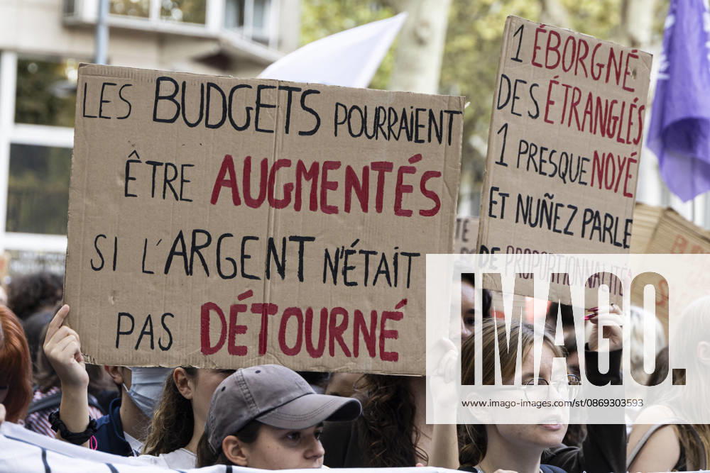 High School Students Protest Education Budget Cuts In Lille - France Protesters seen holding placards as they march through the streets during the demonstration. Thousands of high school students and protesters are marching through the streets to protest against budget cuts affecting high schools and the entire national education system in Lille on 13 October 2026. Photo by Sebastien Courdji ABACAPRESS Lille Hauts-de-France France