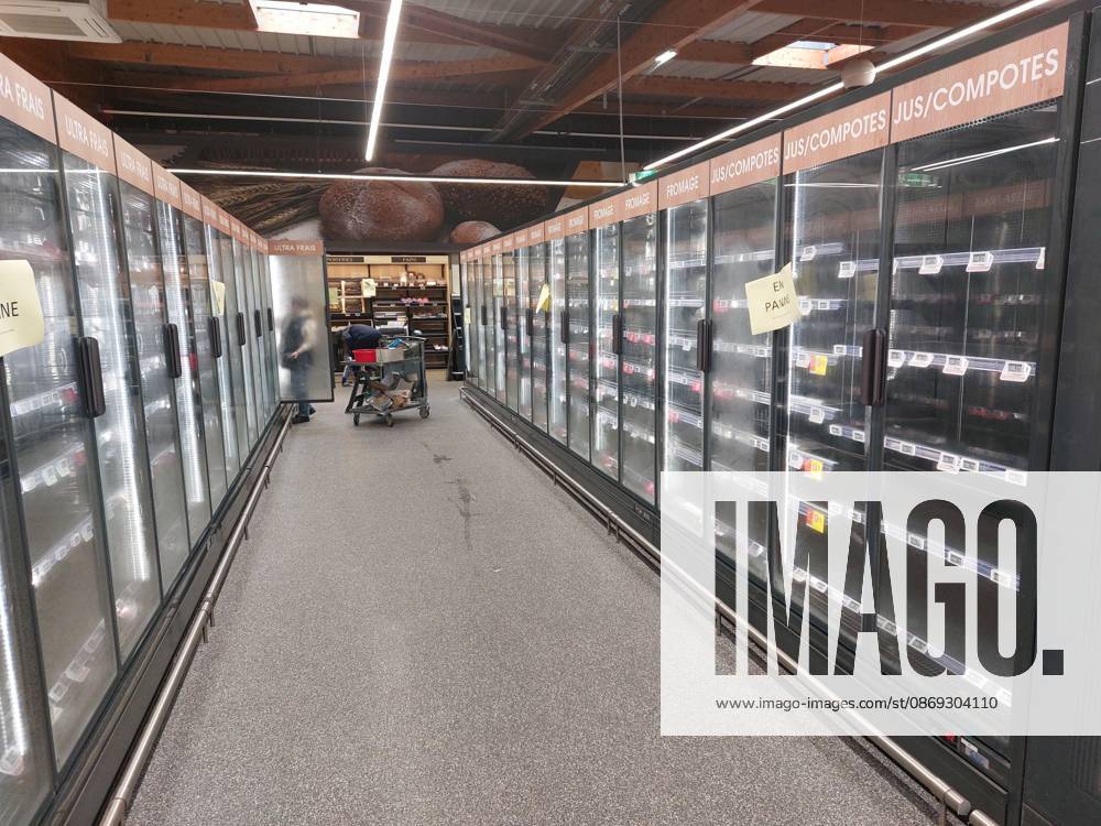 Cyberattack on Refrigerators PHOTOPQR LE TELEGRAMME Monique Kéromnès Saint Martin des Champs October 12, 2026 SAINT MARTIN DES CHAMPS 29 On October 12, 2026, at the Intermarché supermarket in Saint Martin des Champs, near the Morlaix 29 train station, all fresh and frozen food sections were out of service, this Monday, October 12, 2026, following a cyberattack on the management systems of the refrigerated display cases. Photo credit: Le Télégramme, Monique Kéromnès. Several large and medium-sized retailers were victims of a cyberattack that affected refrigeration equipment on the night of Monday, October 12, 2026, in western France, Saint-Martin-des-Champs, France