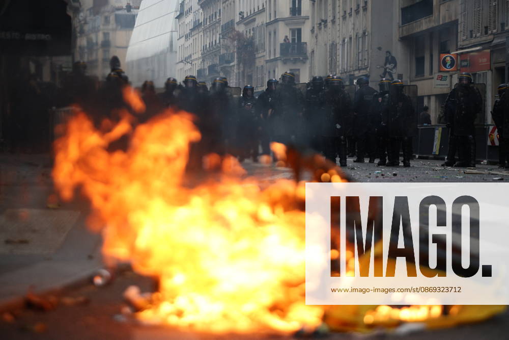 Students Protest in Paris - France - Tear gas and water cannon launched by police during a demonstration of high-school students near the Cathedral of Saint-Louis-des-Invalides in Paris, on October 13, 2026, as part of a nationwide high school mobilisation. France sees nationwide demonstrations on October 13 in support of students protesting poor classroom conditions for weeks, as authorities and participants remain wary of further violence. Photo by Raphael Lafargue ABACAPRESS.COM Paris France