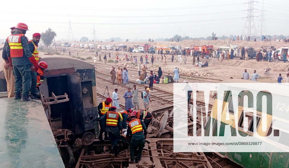 Rescue operation work underway after the Rehman Baba Express train accident travelling from Karachi to Peshawar derailed and got off from railway track, near Sher Shah Railway Station in Multan on Tuesday, October 13, 2026. At least four people were killed and more than 40 were injured when the Peshawar-bound Rehman Baba Express derailed near Sher Shah Railway Station in Multan. According to a list of casualties issued by Pakistan Railways, a total of 41 people were injured, out of whom three were discharged from a hospital, while 38 were referred to Multan’s Nishtar Hospital. The injured included at least 13 minors. (Abdul Sattar PPI Images).