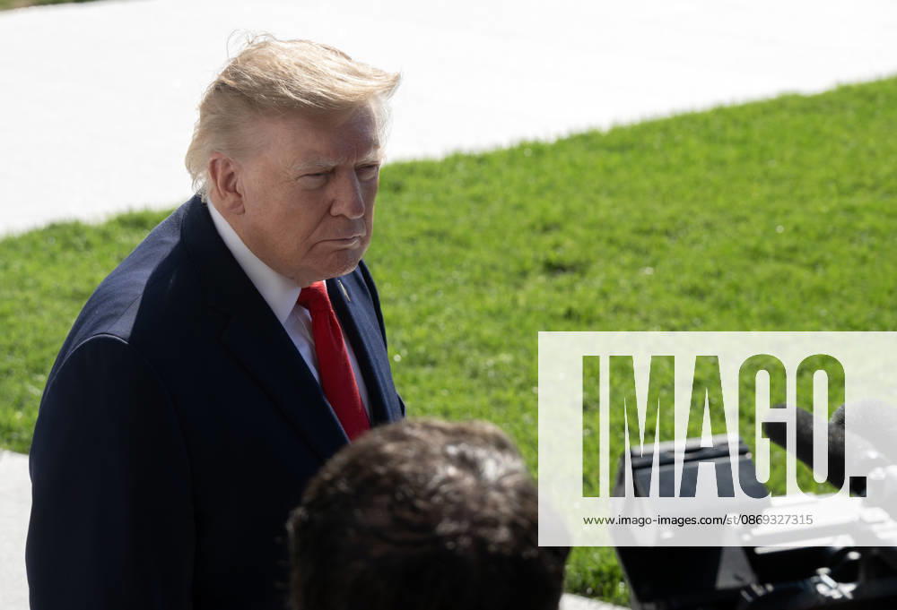 United States President Donald J Trump speaks to reporters prior to departing for a campaign trip to Alaska, Nevada, Arizona and Montana from the South Lawn of the White House in Washington, DC, USA, on Tuesday, October 13, 2026 Washington USA - ZUMAs152 20261013_faa_s152_036