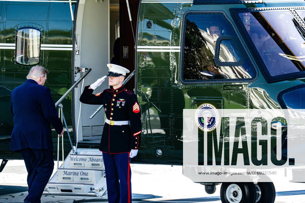 President Donald Trump boards his helicopter for the start of a trip to Alaska on October 13, 2026. Washington United States - ZUMAl312 20261013_znp_l312_026