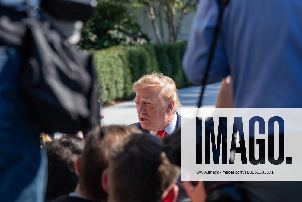 President Donald Trump speaks to the White House press corps on October 13, 2026. Washington United States - ZUMAl312 20261013_znp_l312_024