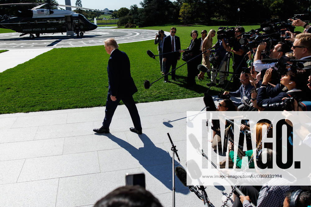 DC: President Trump Departs the White House President Donald Trump walks towards Marine One after speaking to members of the media before departing from the South Lawn of the White House on October 13, 2026 in Washington, D.C. Trump is heading to Wasilla, Alaska for a midterm campaign rally in support of Senator Dan Sullivan and Representative Nick Begich before heading to Las Vegas, Nevada where he will spend the night. (Photo by Samuel Corum Pool ABACAPRESS.COM) Washington DC United States