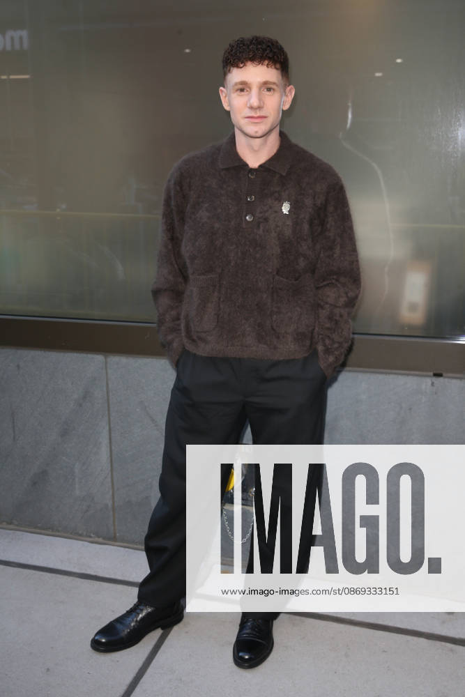 CHRIS PERFETTI at ABC Studios in New York City New York USA - ZUMAh16_ 20261013_zaf_h16_120