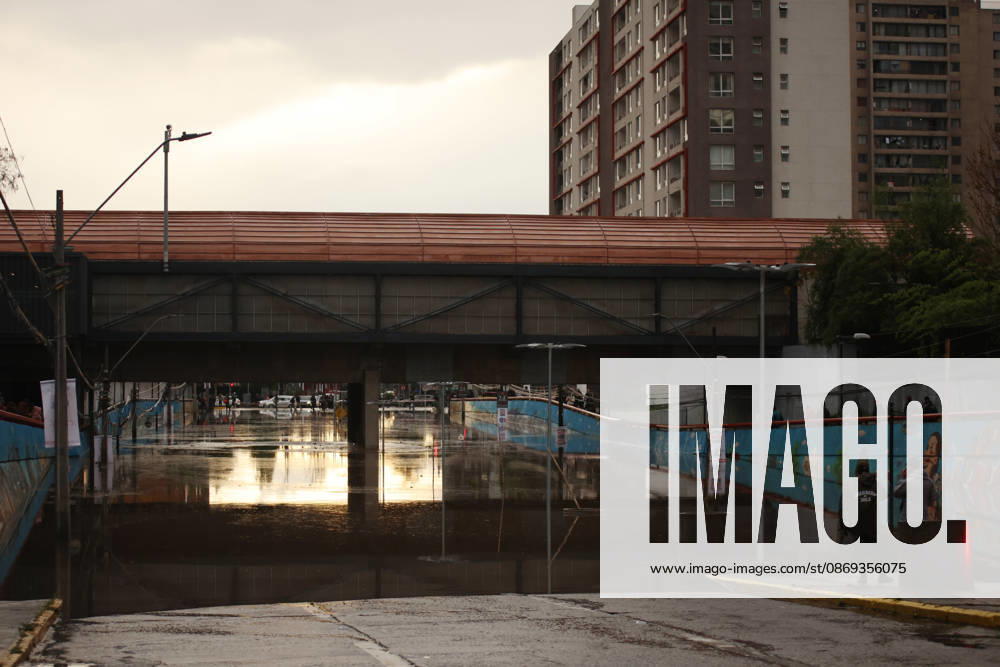 Flooding in the Nuble subway underpass following this afternoon s thunderstorm in the Metropolitan Region Claudio Caceres Aton Chile, Santiago, Chile Aton 1199640