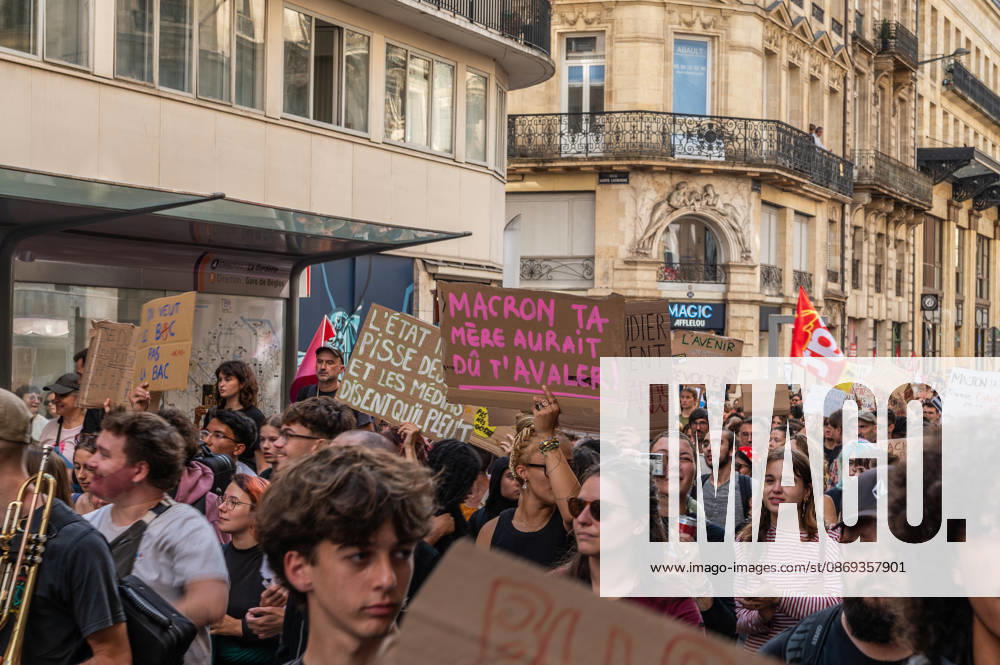 High school students are protesting all over France, particularly here in Bordeaux. Their grievances are as follows: a shortage of staff, overcrowded class schedules, dilapidated infrastructure, a stressful college counseling process (career guidance), and deteriorating learning conditions. Bordeaux France - ZUMAh207 20261013_zip_h207_081