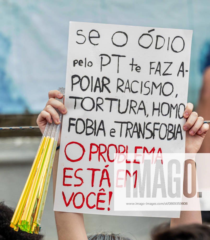 RIO DE JANEIRO, RJ - 12.10.2026: BRASIL PELA DEMOCRACIA RJ - Pro-Lula rally - Brazil for democracy, held this Monday (12) in Copacabana in Rio de Janeiro RJ. x3031019x RaphaxSilva