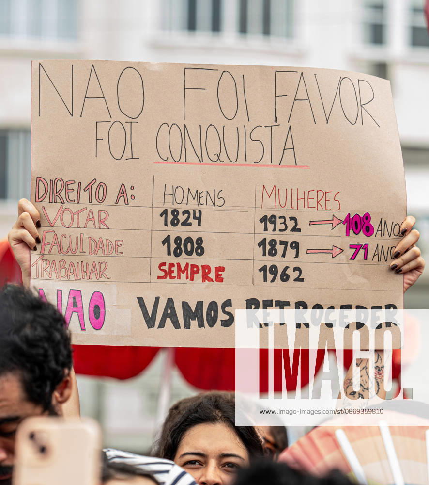 RIO DE JANEIRO, RJ - 12.10.2026: BRASIL PELA DEMOCRACIA RJ - Pro-Lula rally - Brazil for democracy, held this Monday (12) in Copacabana in Rio de Janeiro RJ. x3031021x RaphaxSilva