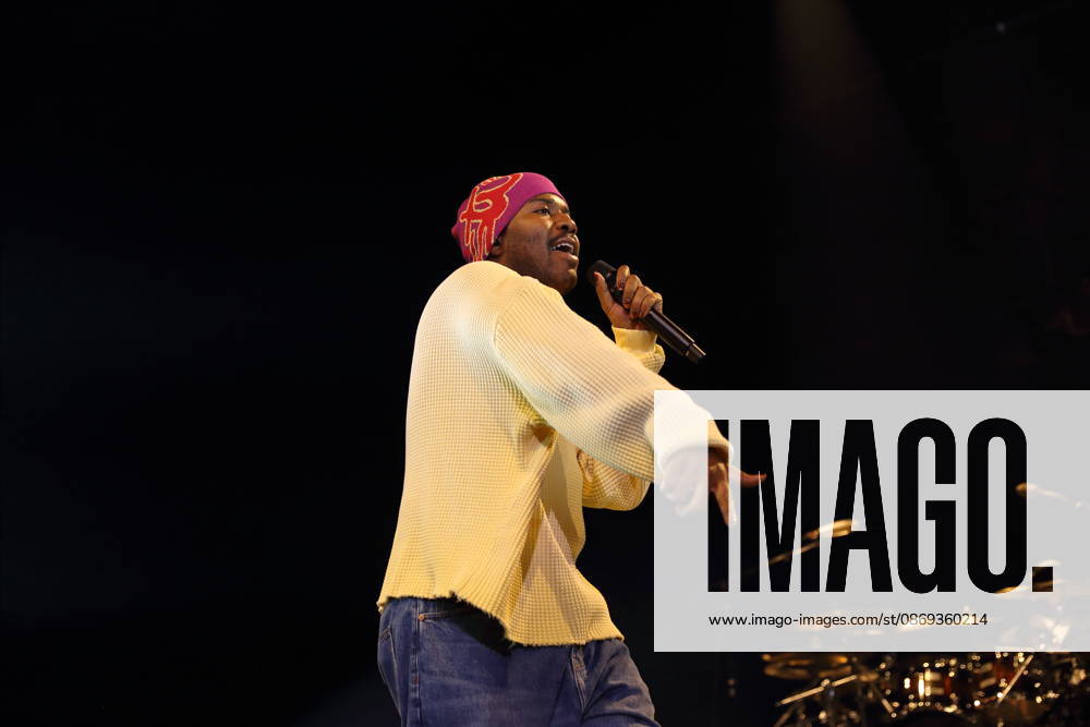 Khalid Donnel Robinson alias Khalid bei einem Konzert in der Uber Eats Music Hall in Berlin, 13. Oktober 2026. Khalid Konzert Berlin