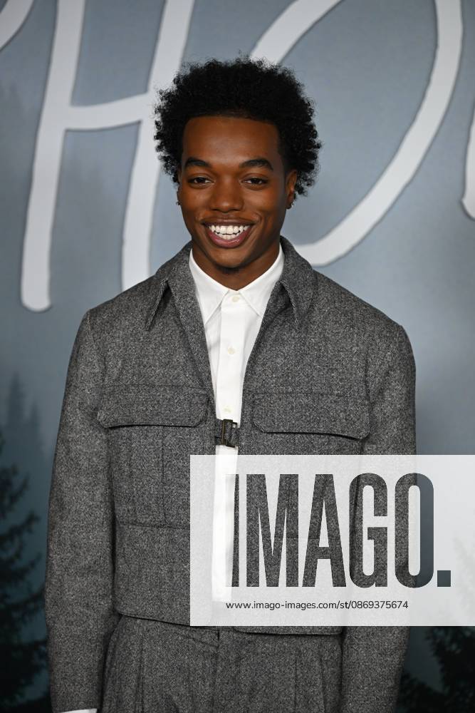Los Angeles , CA: - OCTOBER 13: Maliq Johnson at the Los Angeles premiere of Hulu s Phony at Pacific Design Center on October 13, 2026 Credit: Michael Mattes USA - ZUMAa123 20261013_zaa_a123_078