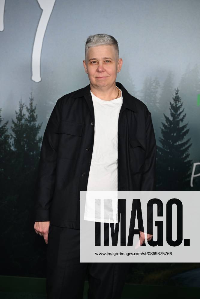 Los Angeles , CA: - OCTOBER 13: Ali Liebegott at the Los Angeles premiere of Hulu s Phony at Pacific Design Center on October 13, 2026 Credit: Michael Mattes USA - ZUMAa123 20261013_zaa_a123_090