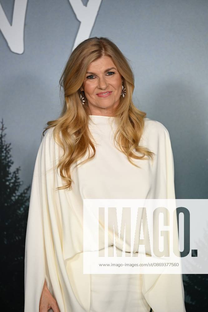 Los Angeles , CA: - OCTOBER 13: Connie Britton attends the Los Angeles premiere of Hulu s Phony at Pacific Design Center on October 13, 2026 Credit: Michael Mattes USA - ZUMAa123 20261013_zaa_a123_101