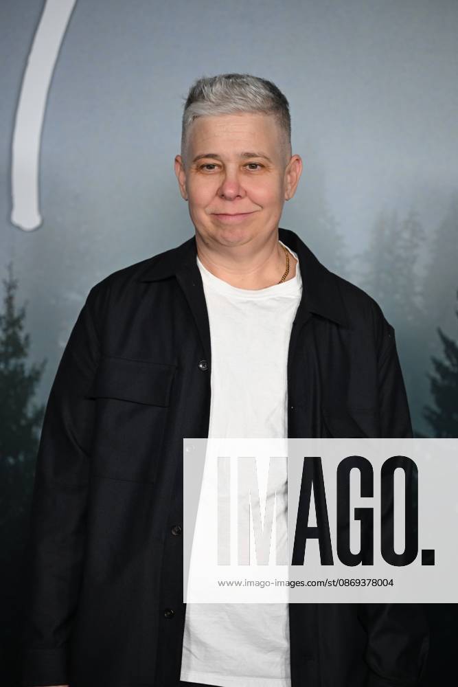 Los Angeles , CA: - OCTOBER 13: Ali Liebegott at the Los Angeles premiere of Hulu s Phony at Pacific Design Center on October 13, 2026 Credit: Michael Mattes USA - ZUMAa123 20261013_zaa_a123_125