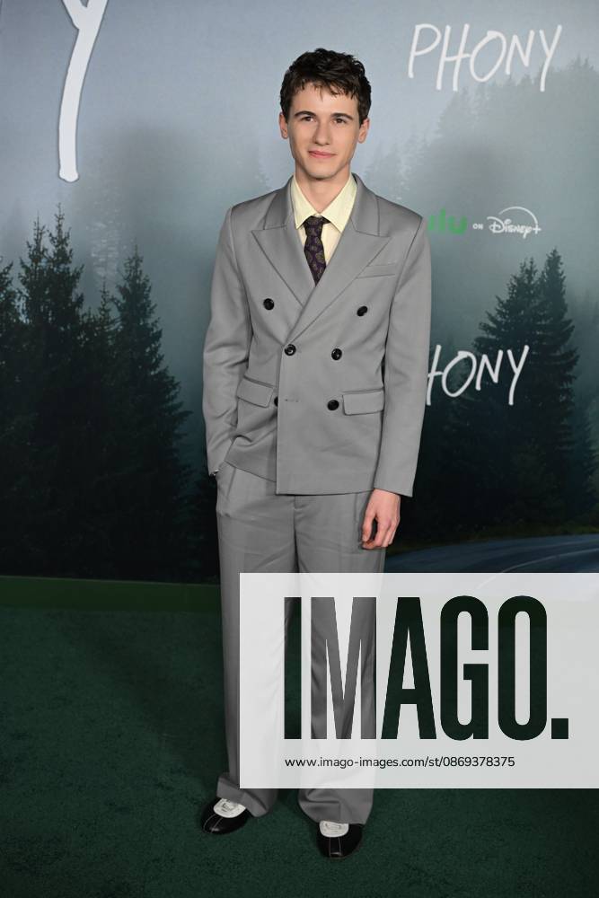 Los Angeles , CA: - OCTOBER 13: Sam Nivola at the Los Angeles premiere of Hulu s Phony at Pacific Design Center on October 13, 2026 Credit: Michael Mattes USA - ZUMAa123 20261013_zaa_a123_144