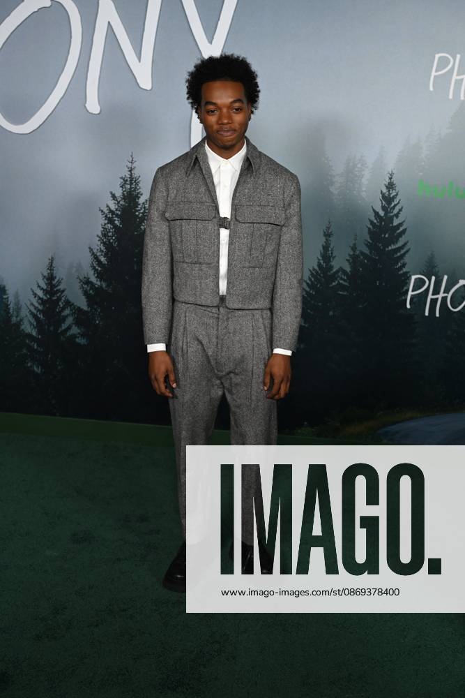 Los Angeles , CA: - OCTOBER 13: Maliq Johnson at the Los Angeles premiere of Hulu s Phony at Pacific Design Center on October 13, 2026 Credit: Michael Mattes USA - ZUMAa123 20261013_zaa_a123_145