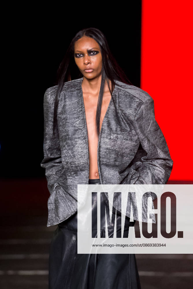 SãO PAULO, SP - 13.10.2026: SPFW N61 - The FORCA Studio fashion show took place this Wednesday (13), at Praça Charles Miller, during SPFW N61 in São Paulo, SP. In the photo, the Forca X collection, designed by creative directors Vivian Rivaben and Silvio De Marchi. x3031410x VincentxBosson