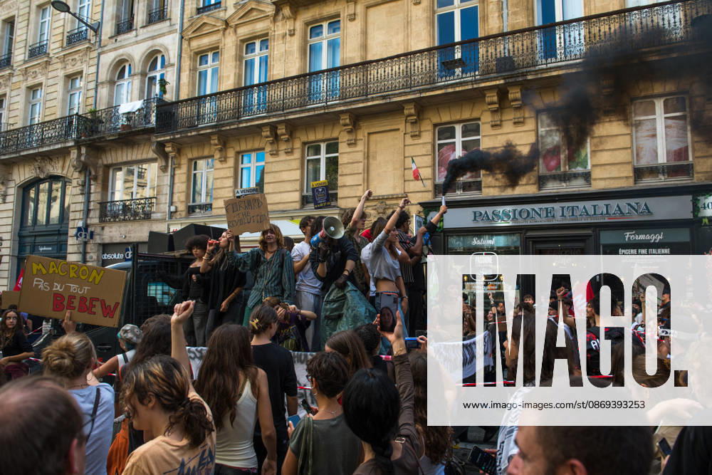 High School Stdent Mobilisation - Bordeaux Protesters gathered on a vehicle hold up placards and a smoke flare emitting black smoke during Act V of the high school student mobilisation in Bordeaux, France on October 13, 2026. Photo by Fabrice Sapte ABACAPRESS.COM Bordeaux France