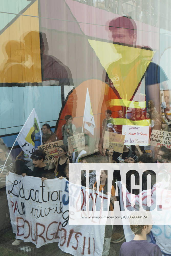 High School Student Mobilisation - Toulouse The procession can be seen reflected in a window. Act V of the secondary school and university students protests. Young people and the world of work are continuing their joint mobilisation and demands for adequate resources for education, better study conditions, an end to student precariousness, and access to housing. France, Toulouse, 13 October 2026. Photo by Patricia Huchot-Boissier AbacaPress.com. TOULOUSE OCCITANIE France