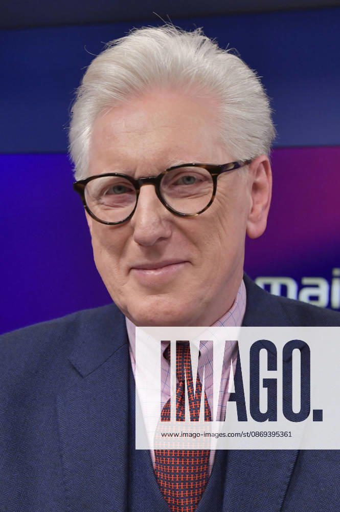 Theo Koll in der ARD-Talkshow maischberger im Studio Berlin Adlershof. Berlin