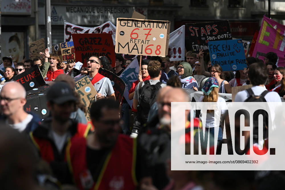 Students and Workers Unions demonstrations converge at Place Vauban, Paris, on October 13, 2026. - 13 10 2026 - France Ile-de-France (region) Paris - JulienxMattiax Pictorium LePictorium_0343260