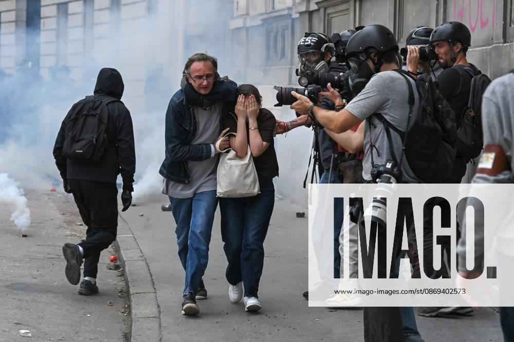 High school students and autonomous groups clash with riot police in Paris, October 13, 2026. - 13 10 2026 - France Ile-de-France (region) Paris - JulienxMattiax Pictorium LePictorium_0343299