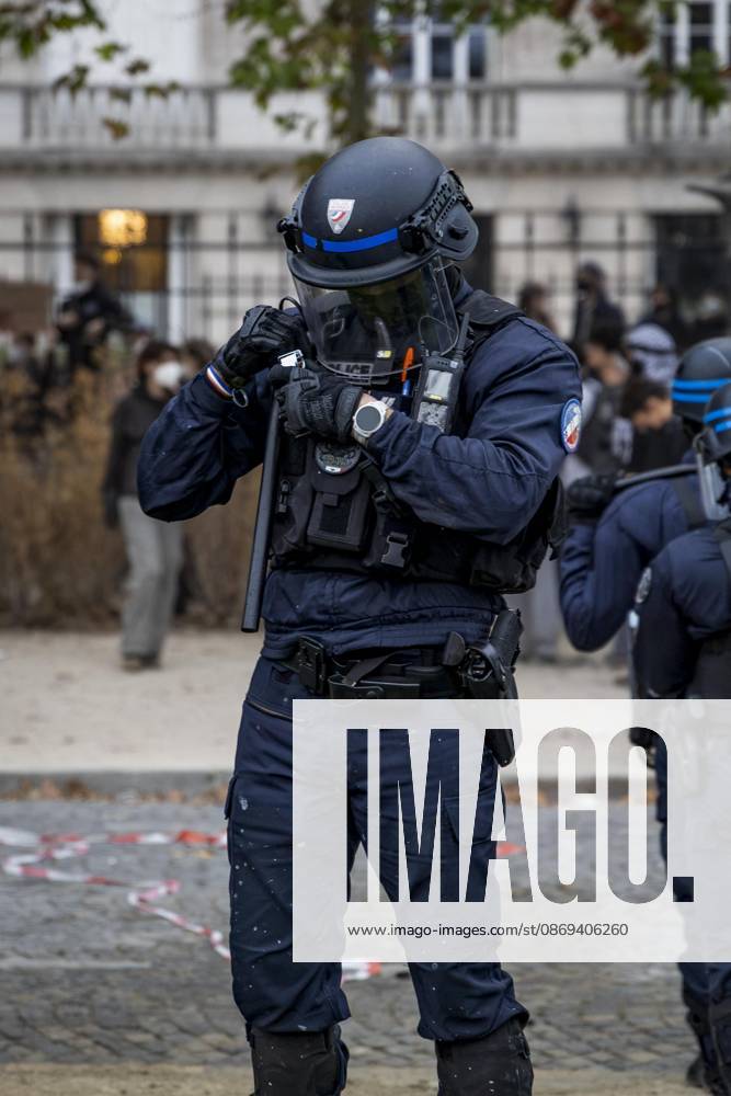 Photos from the student demonstrations in Paris on October 13, 2026 Vincenzo Arnone Bestimage Photos from the student demonstrations in Paris on October 13, 2026 Paris, France