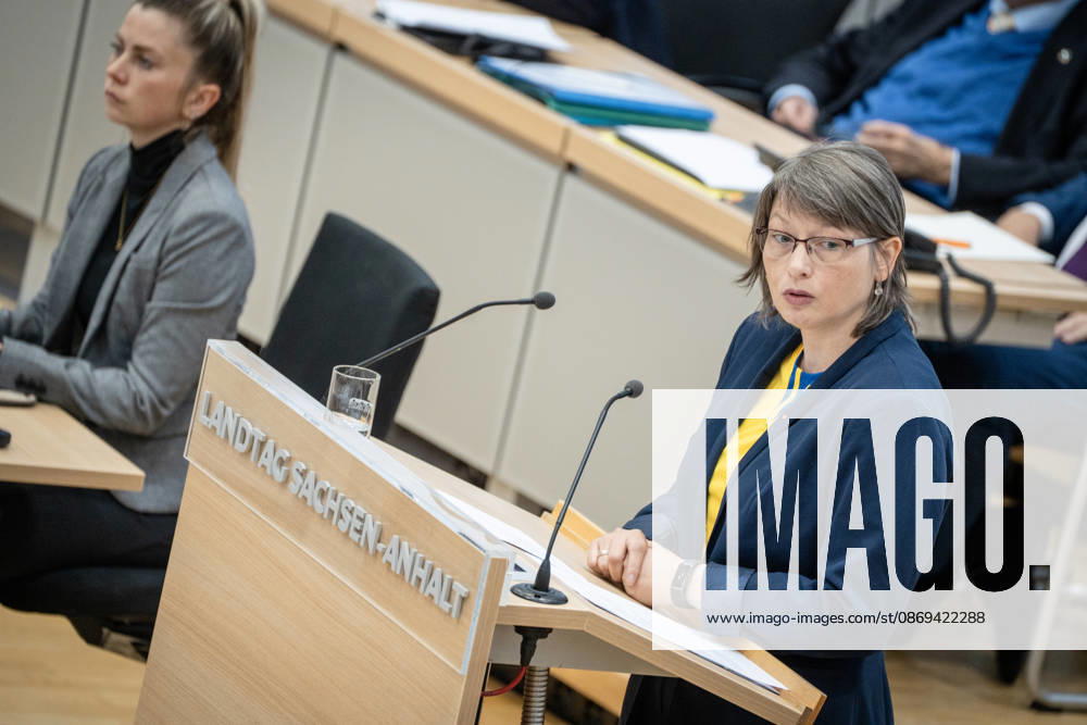 Katja Pähle, Abgeordnete SPD;Landtagssitzung Oktober 2026 (II) Sondersitzung auf Antrag von AfD und BSW zum Thema Frieden in der Ukraine schaffen, Magdeburg Sachsen-Anhalt Deutschland Landtag