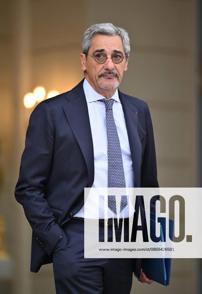 French government weekly cabinet meeting at Elysee Palace in Paris PARIS, FRANCE - OCTOBER 14: French Trade Minister for small and medium enterprises Serge Papin leaves after a weekly cabinet meeting at the Elysee Palace in Paris, France on October 14, 2026. Mustafa Yalçin Anadolu Paris France. Editorial use only. Please get in touch for any other usage.
