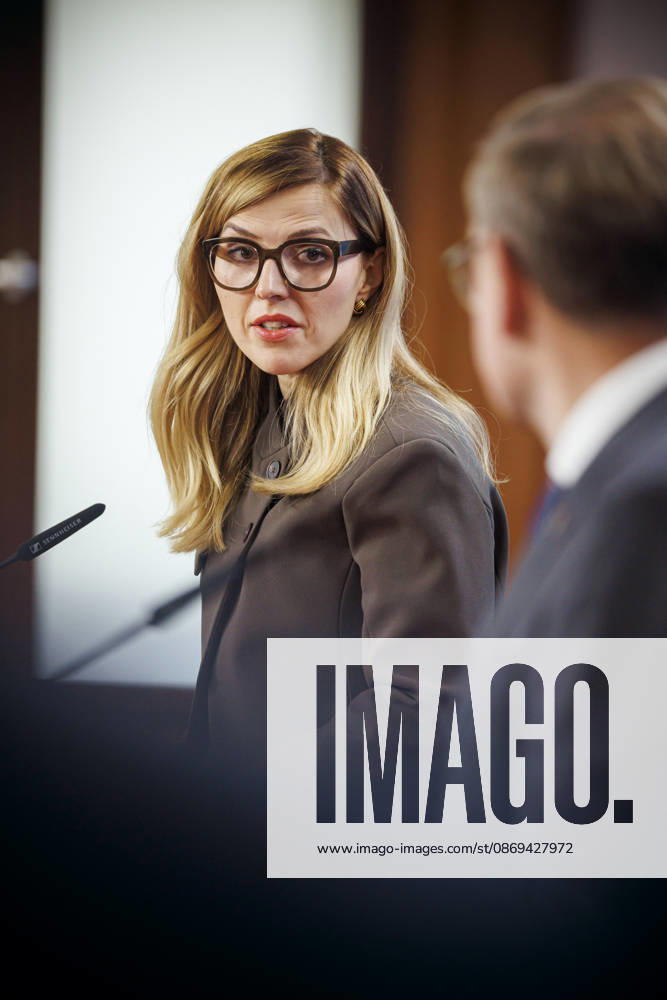 Johann Wadephul (CDU), Bundesaussenminister, trifft Welislawa Petrowa-Tschamova (Velislava Petrova-Chamova), Aussenministerin von Bulgarien. Berlin, 14.10.2026. Fotografiert im Auftrag des Auswaertigen Amtes Berlin Deutschland