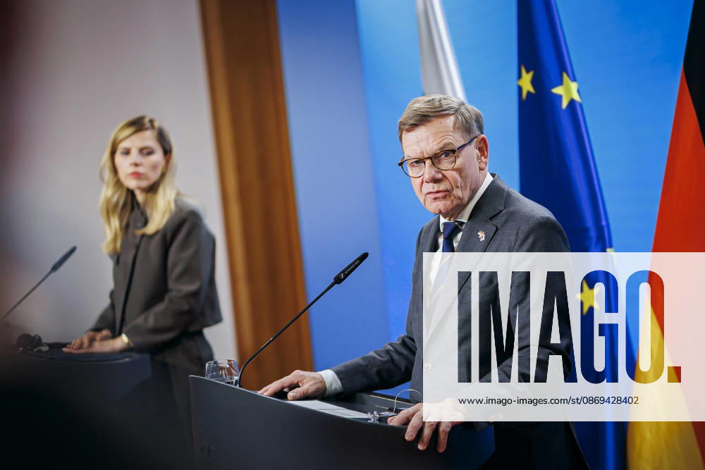 Johann Wadephul (CDU), Bundesaussenminister, trifft Welislawa Petrowa-Tschamova (Velislava Petrova-Chamova), Aussenministerin von Bulgarien. Berlin, 14.10.2026. Fotografiert im Auftrag des Auswaertigen Amtes Berlin Deutschland