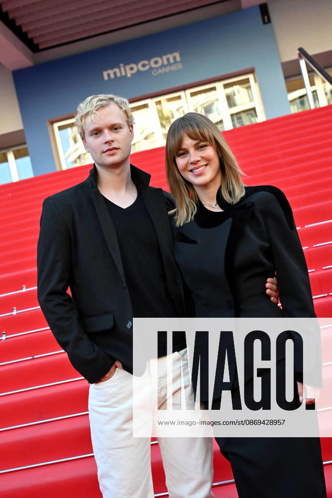 Edvin Endre and Alicia von Rittberg for *Queen Silvia* at MIPCOM 2026 at the Palais des Festivals for the world premiere screening in Cannes on October 13, 2026. MIPCOM is the International Market for Audiovisual Content and Co-production. Every year, in October, TV and media professionals in Cannes for four days of business, discussions, and networking. Bruno Bebert Bestimage Queen Silvia World premiere screening during MIPCOM 2026 at the Palais des Festivals in Cannes, Southern France, on October 13, 2026. Cannes, France