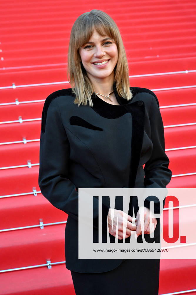 Alicia von Rittberg as Queen Silvia at MIPCOM 2026 at the Palais des Festivals for the world premiere screening in Cannes on October 13, 2026. MIPCOM is the International Market for Audiovisual Content and Co-production. Every year in October, it brings together TV and media professionals in Cannes for four days of business, discussions, and networking. Bruno Bebert Bestimage Queen Silvia World premiere screening during MIPCOM 2026 at the Palais des Festivals in Cannes, Southern France, on October 13, 2026. Cannes, France