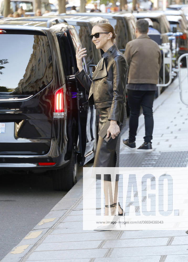 Céline Dion greets her fans as she leaves theRoyal Monceau Hotel in Paris before heading to the La Plénitude Arena at Paris La Défense to continue her concert series on October 14, 2026 Christophe Aubert Bestimage Céline Dion greets fans as she leaves the Royal Monceau Hotel in Paris before heading to the La Plénitude Arena at Paris La Défense to continue her concert series on October 14, 2026, Paris, France
