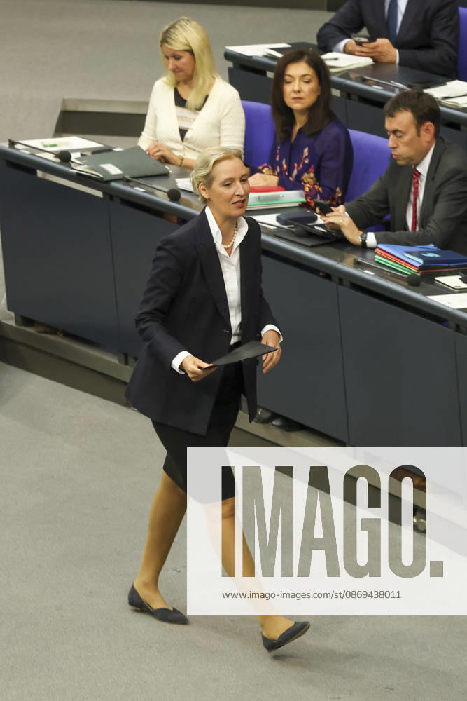 Alice Weidel bei der Sitzung im Deutschen Bundestag am 14.10.2026 in Berlin Bundeskanzler Merz bei Regierungserklärung m Deutschen Bundestag