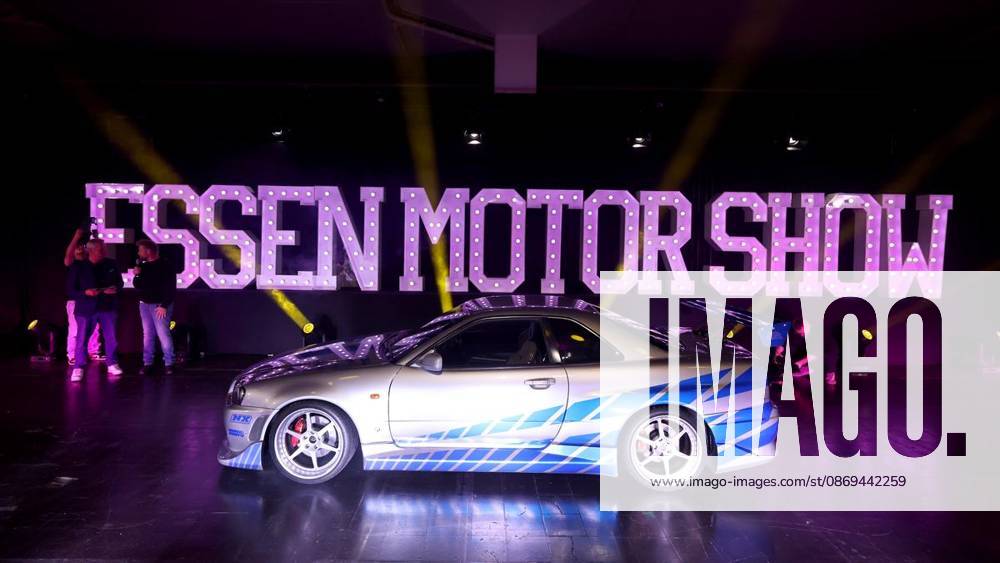 Nissan Sykline R34 GT-R aus 2 Fast 2 Furious zur Essen Motor Show am 14. Okotber 2026 in der Messe Essen in Essen-Rüttenscheid. Deutschland Nordrhein-Westfalen Essen