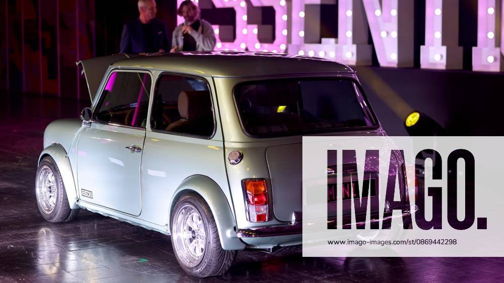 Rover Mini WATTson zur Essen Motor Show am 14. Okotber 2026 in der Messe Essen in Essen-Rüttenscheid. Deutschland Nordrhein-Westfalen Essen
